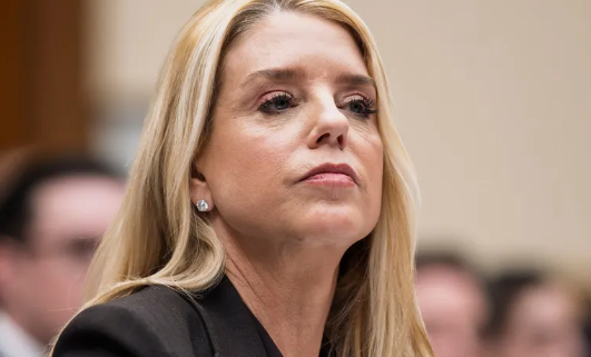 Ʈ����, ������� �� ���� ���� ��ü